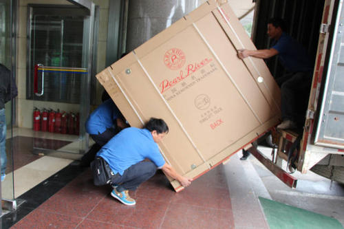 黄圃镇钢琴贵重工艺品无忧运